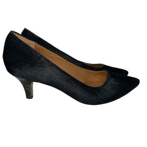 Clarks Artisan Women's Pumps Size 7.5M Black Leather Calf Hair Kitten Heel